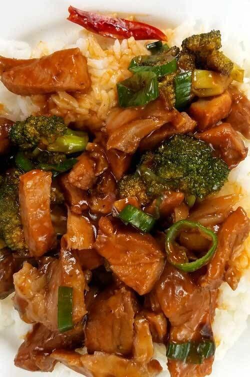 Roast Pork with Broccoli (L)