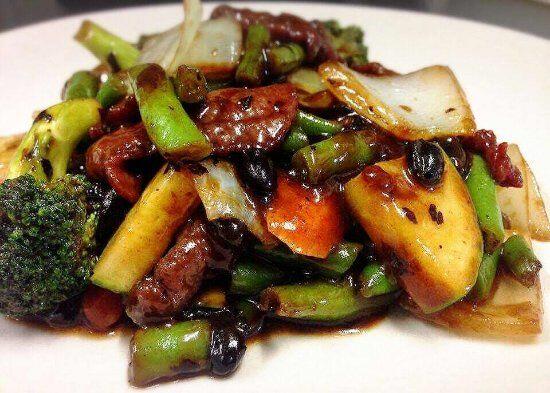 Beef with Garlic Sauce (L)